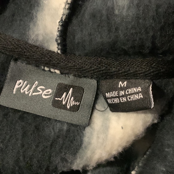 Hoodie - Picture 6 of 8